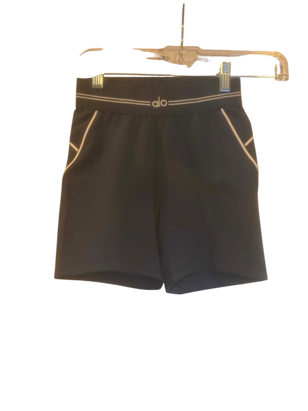 NWT Alo Yoga Airbrush High-Waist Heart Throb Shorts  NAVY/WHITE Size XXS